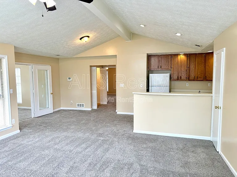 2140 Meadowview Ct SE #A — Photo 8