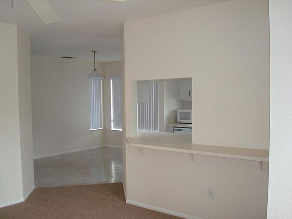 2nd image of 1321 SE La Haven Ct