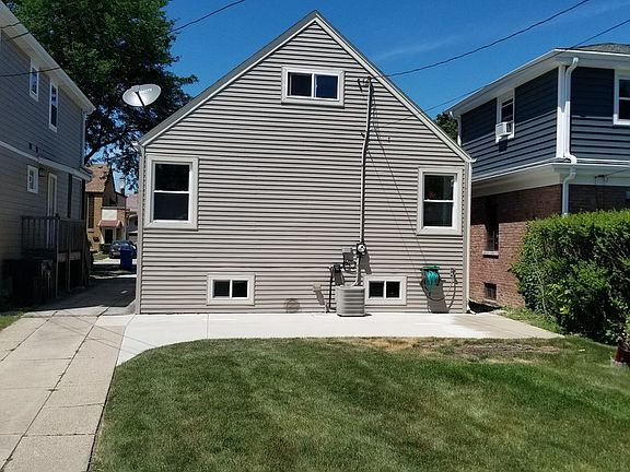 3rd image of 7735 W Palatine Ave