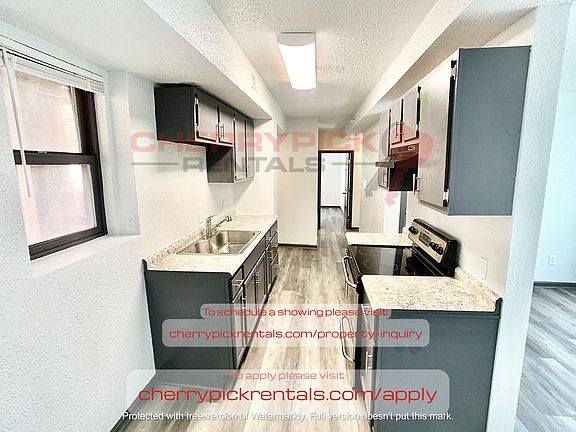 3rd image of 2940 Woolworth Ave #9