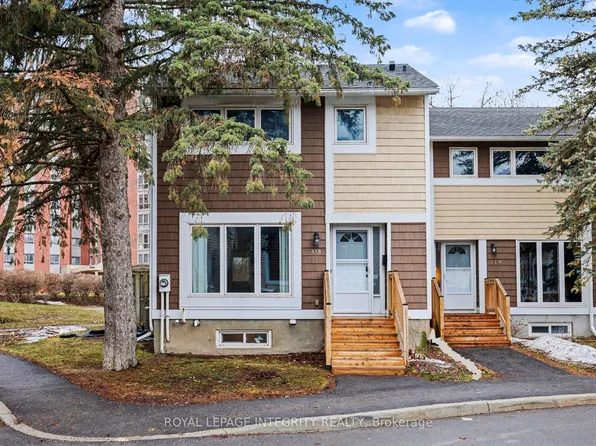 319 Stowe Ct, Ottawa, ON K2K 1Z6