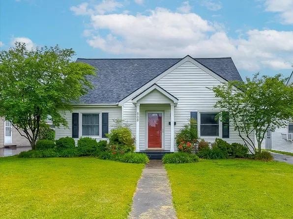 868 Henry Clay Blvd, Lexington, KY 40505