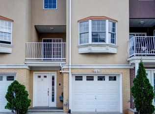 20 Harbor Front Ter, Elizabeth, NJ 07206