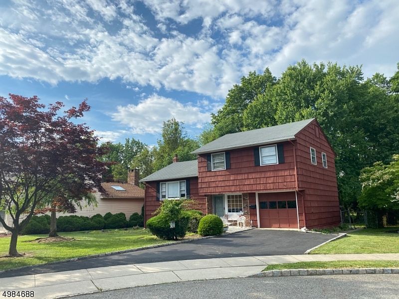 1st image of 6 Midwood Ave