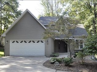 61 Lakeside Dr, Battle Creek, MI