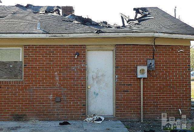 2nd image of 3621 Sutton Dr