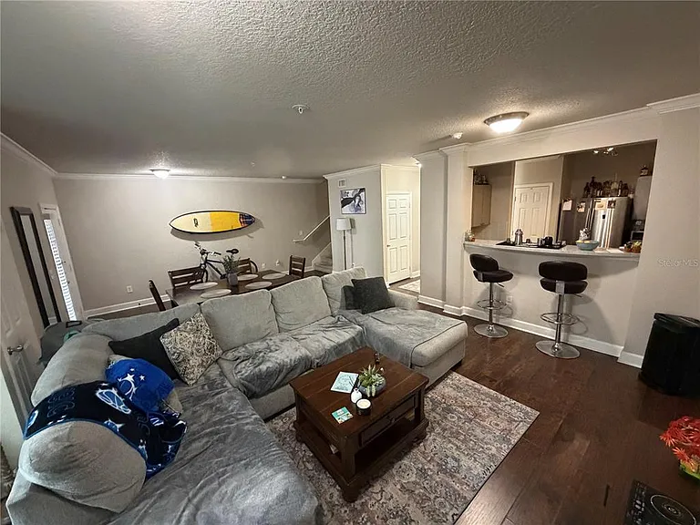 204 E South St #1053 — Photo 7