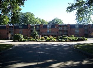 4187 Columbia Rd APT 137, North Olmsted, OH 44070