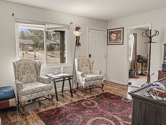 5th image of 3712 Willow Ln