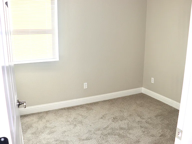 5824 Grayson St — Photo 16