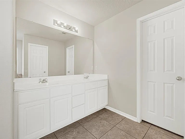 3219 Zephyr Glen Way — Photo 17