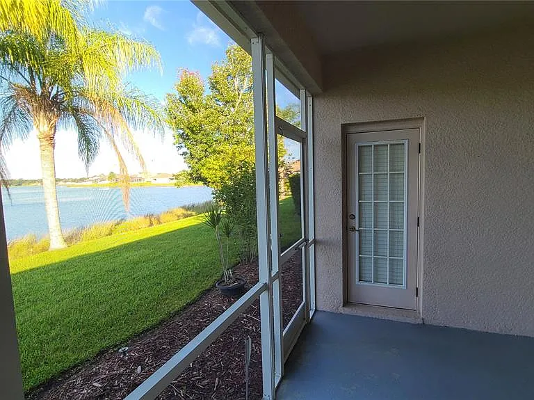 31422 Bridgegate Dr — Photo 5