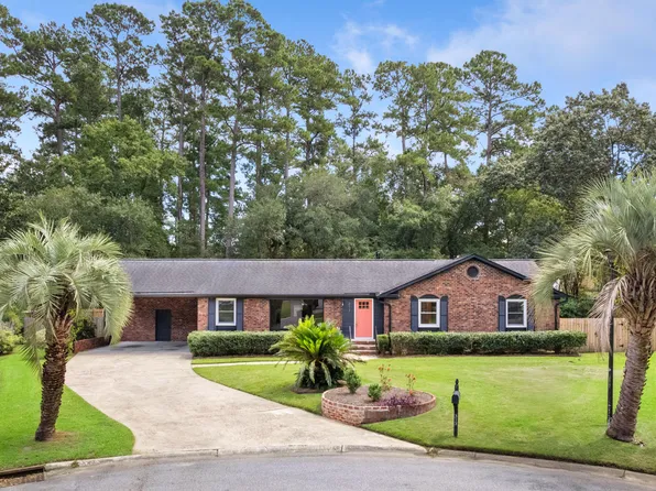 313 Runnymede Ln, Summerville, SC 29485