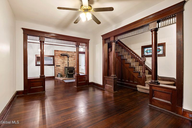 5th image of 1232 3rd Street