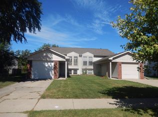 42678 Barchester Rd, Canton, MI 48187