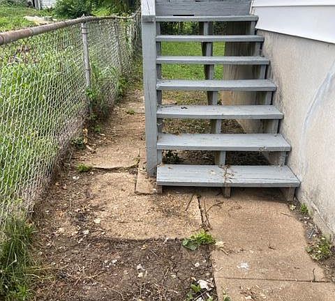 4th image of 5635 College Ave
