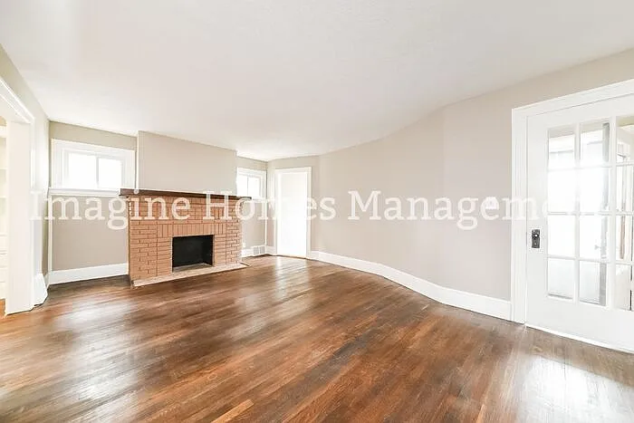 2 bed, 1.0 bath, 1144 sqft, $1,415 — Photo 3