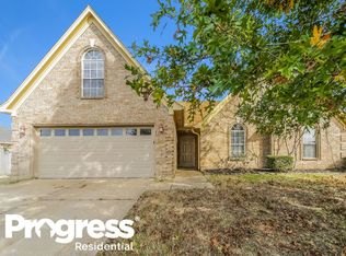 6808 Anna May Dr, Walls, MS 38680