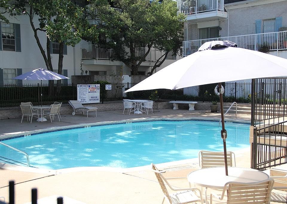 1st image of 2601 Bellefontaine St APT B-307