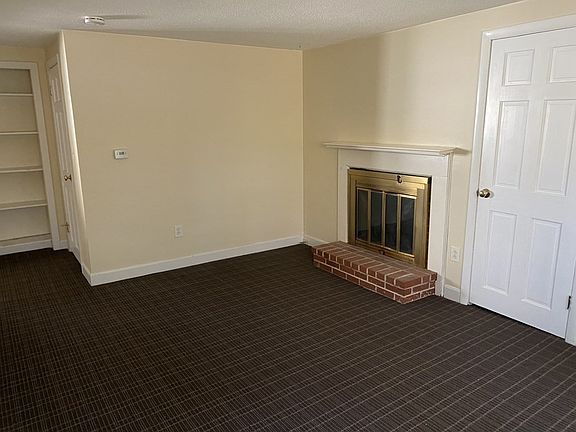 3rd image of 4 Six Belmont St