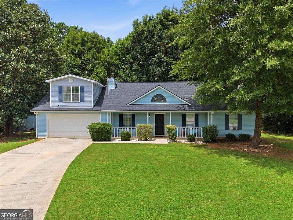 1st image of 245 Cypress Dr