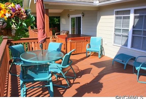 4th image of 294 Gardenside Spur
