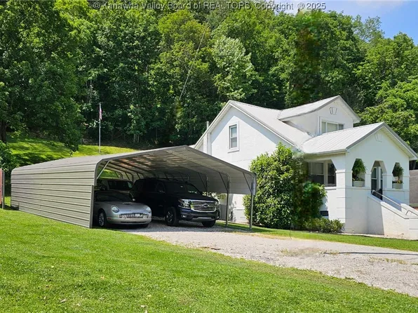 2324 Casbuck Ln, Charleston, WV 25312