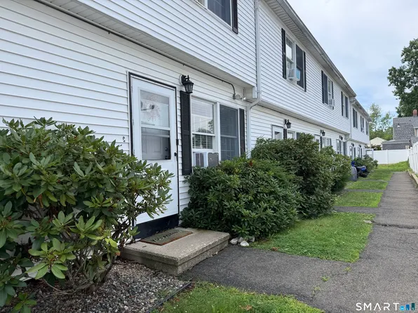 498 Naugatuck Avenue #C, Milford, CT 06460