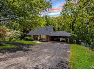 2420 Hillsboro Valley Park Rd, High Ridge, MO 63049