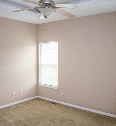 2nd image of 9404-9406 N Gower Ave