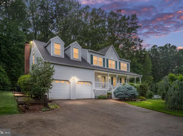 98 Autumn Dr, Stafford, VA 22556