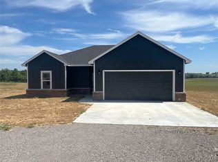 16951 W 828th Rd, Tahlequah, OK 74464