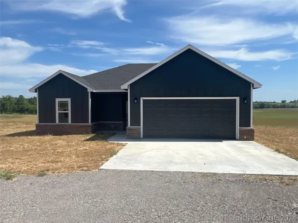 16951 W 828th Rd, Tahlequah, OK 74464