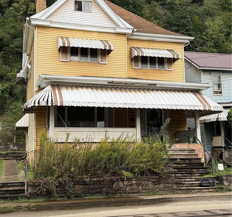 1st image of 115 Main St
