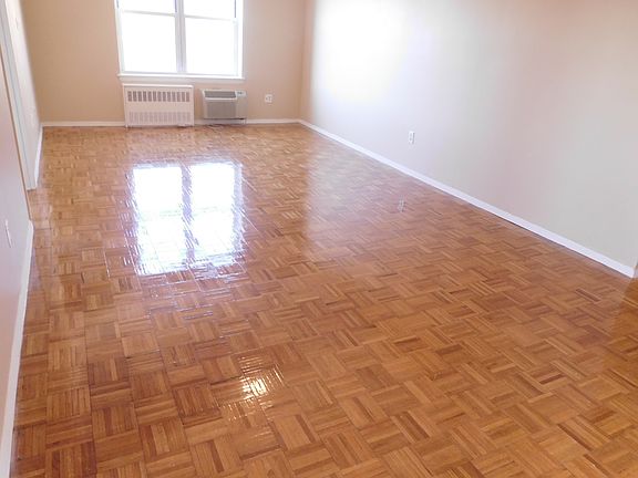 2nd image of 4430 Douglaston Pkwy #6FA