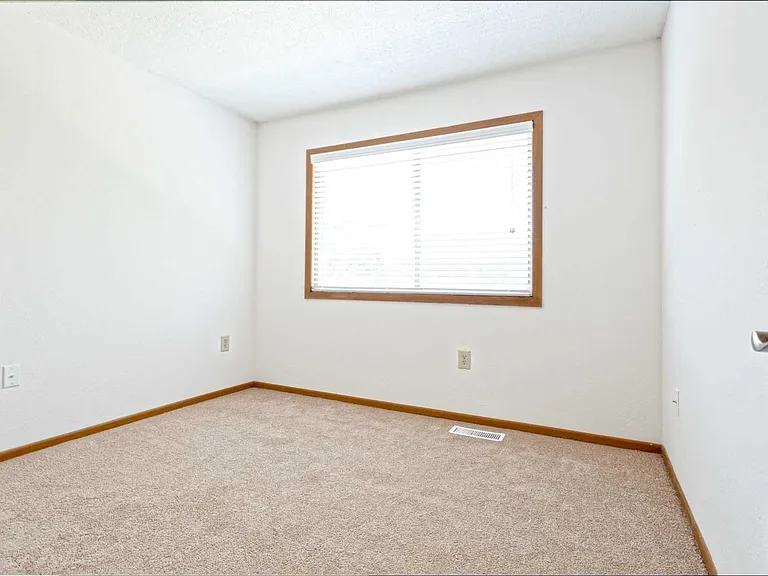 Unit bedroom