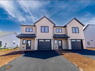 59 Essex Cres, Charlottetown, PE C1E3J4