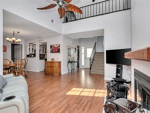3rd image of 10908 Claymont Dr