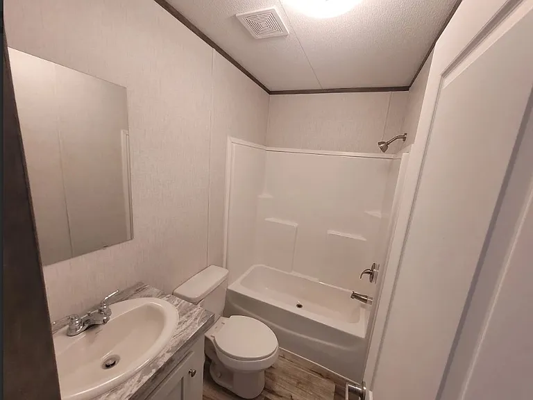 8801 Private Road 7325 — Photo 10