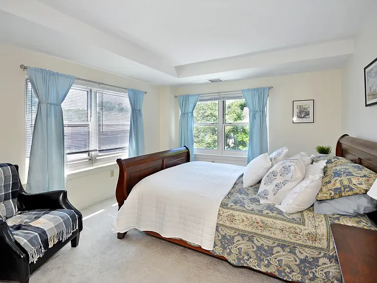 1 Watermill Pl #306 — Photo 22