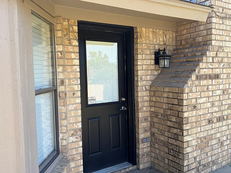 8021 Miles Dr — Photo 38