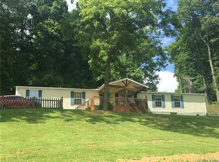6 Yellow Brick Ln, Burnsville, NC 28714