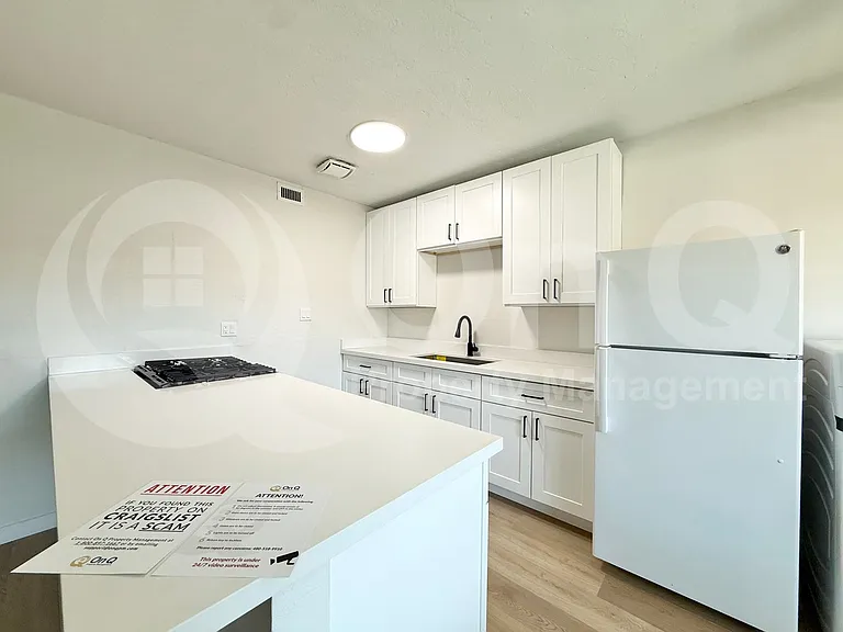 25 E Eva St #15 — Photo 8