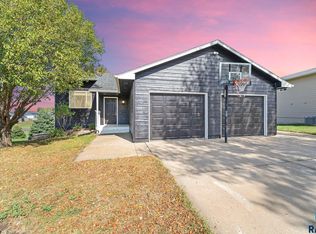 522 S Kyle Ave, Baltic, SD 57003