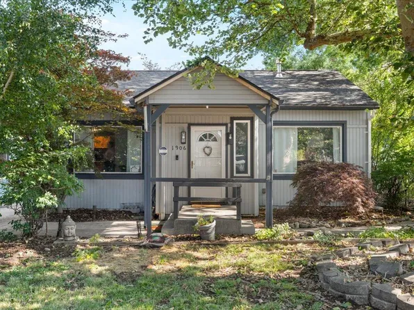1906 Prune St, Medford, OR 97501