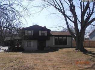 2210 Edison St NW, Uniontown, OH 44685