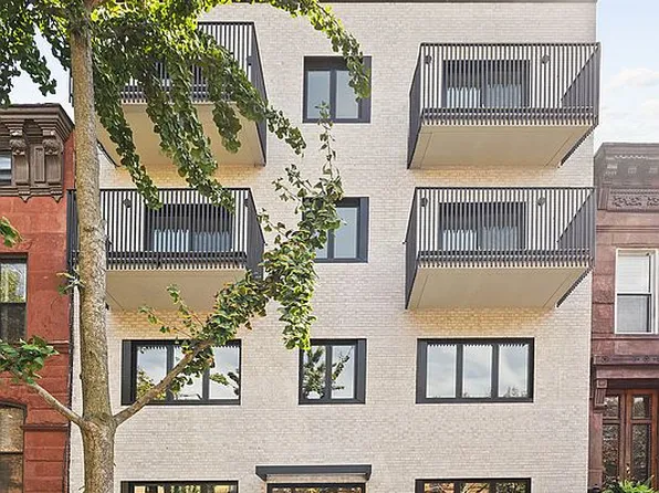 654 Jefferson Ave #3A, Brooklyn, NY 11221