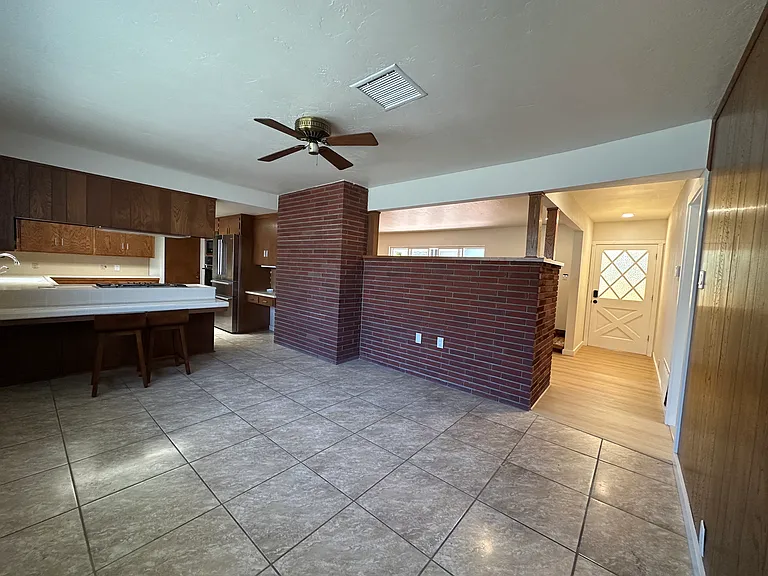 1300 Oak Ave — Photo 7