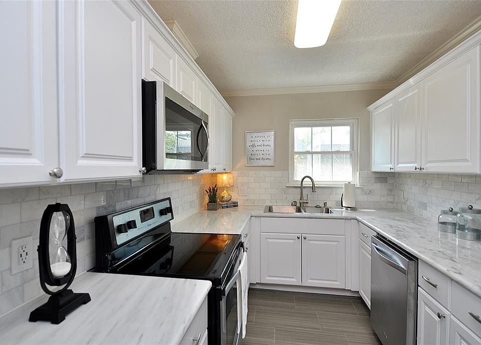 1st image of 2701 Bellefontaine St APT A35
