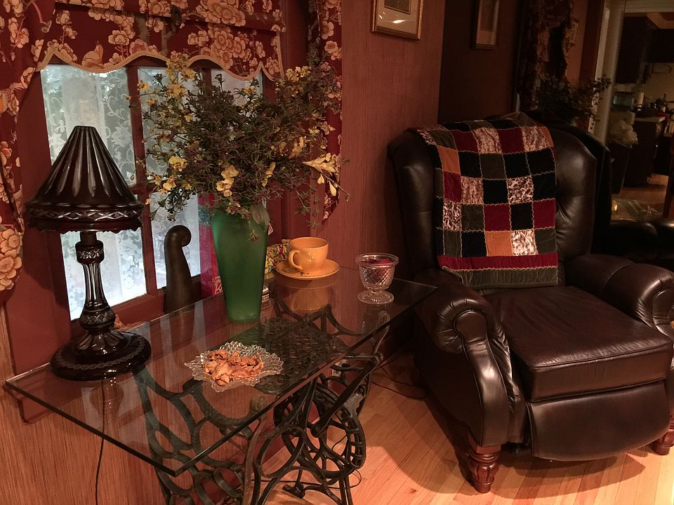 25 Potters Ln, Great Neck, NY 11024 Zillow